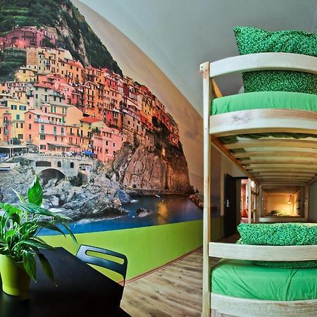 Poco Loco Hostel Познан Екстериор снимка