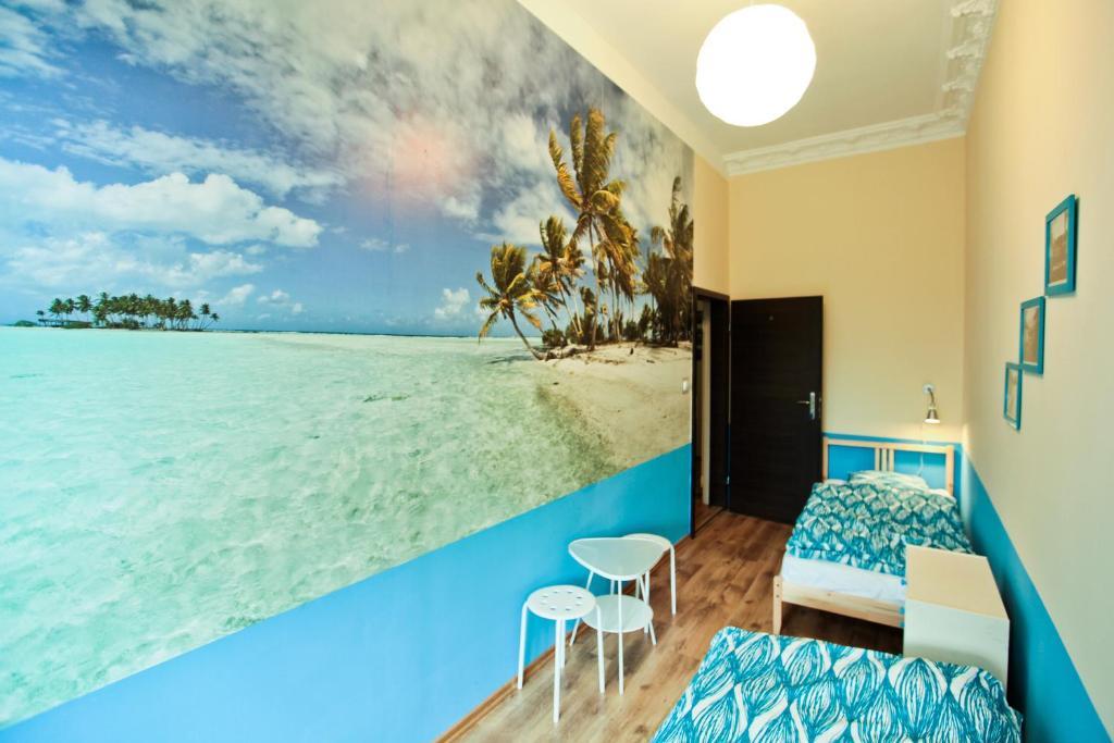 Poco Loco Hostel Познан Стая снимка