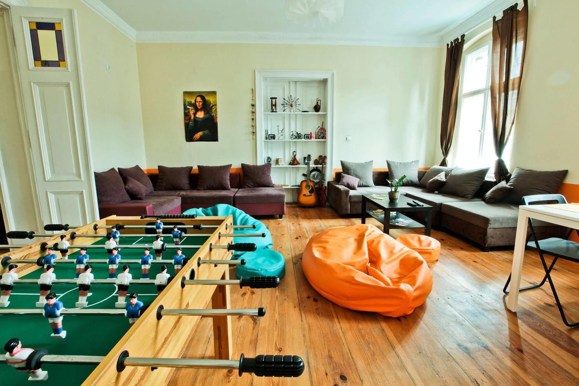 Poco Loco Hostel Познан Екстериор снимка