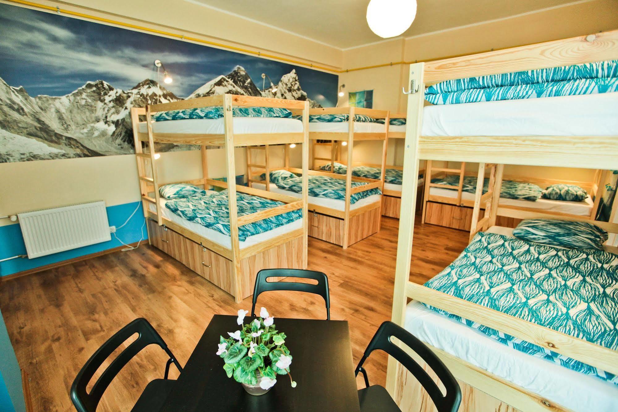 Poco Loco Hostel Познан Екстериор снимка