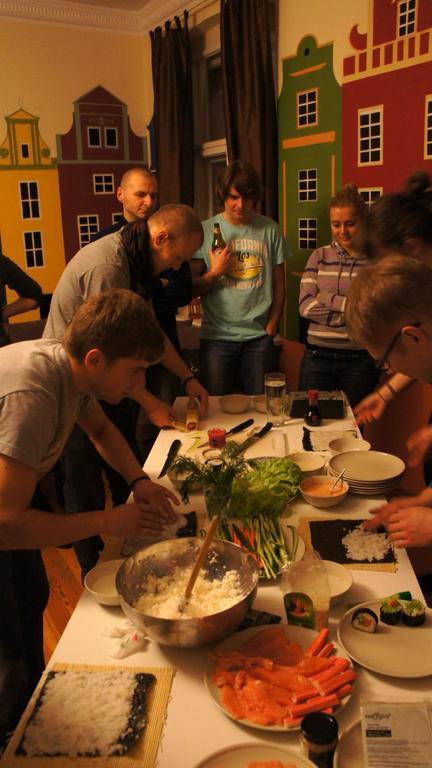 Poco Loco Hostel Познан Екстериор снимка